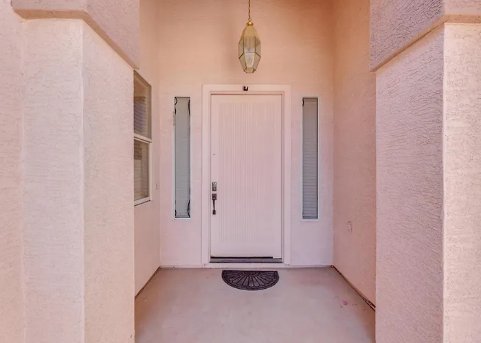 Holiday home 3 Mi To Santan Village: W/ Covered Patio Queen Creek